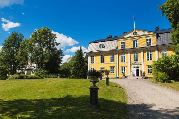 Mustio Manor.jpg